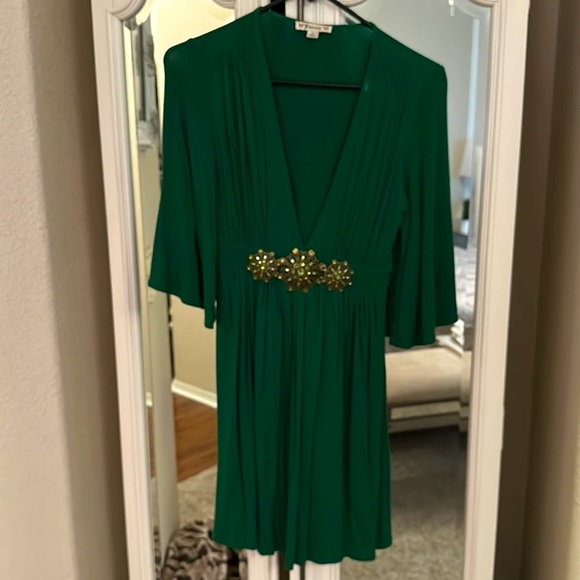 forever 21 emerald green dress | Dresses | Forever 2 With Broach 2% spandex Package:Stand-up collar diagonal large-sleeved jacket (women's) Evening dress product_story_code: WQ2242 - IKAT Solid & Striped The